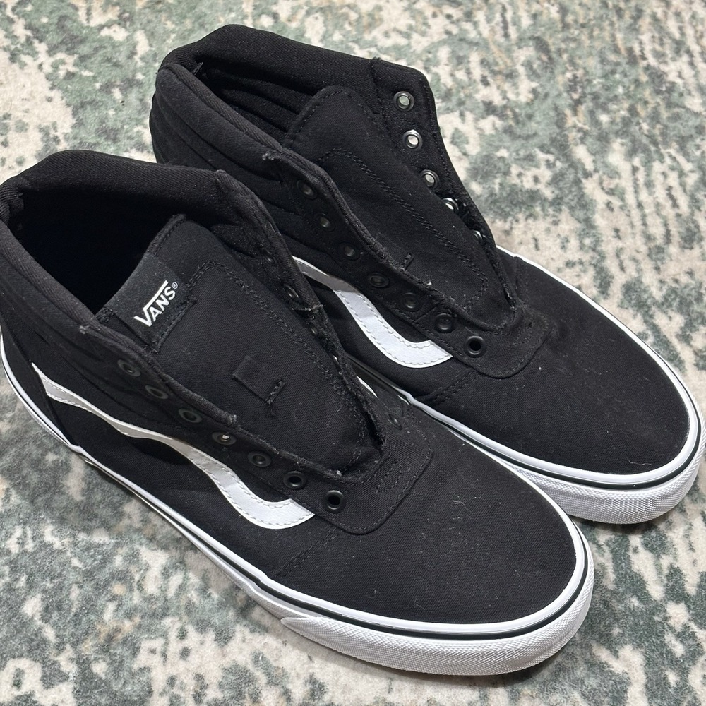 Vans Ward Hi black and white high-top sneakers Women's 11 NEW W/O Laces
